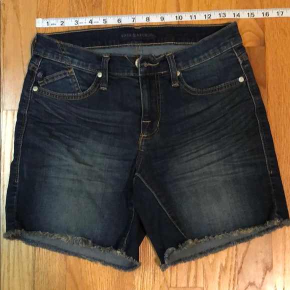 Rock & Republic Denim Shorts Size 4 - Picture 2 of 8